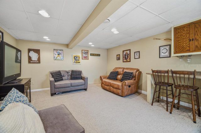 1404 N SUPERIOR STREET, Appleton, WI 54911