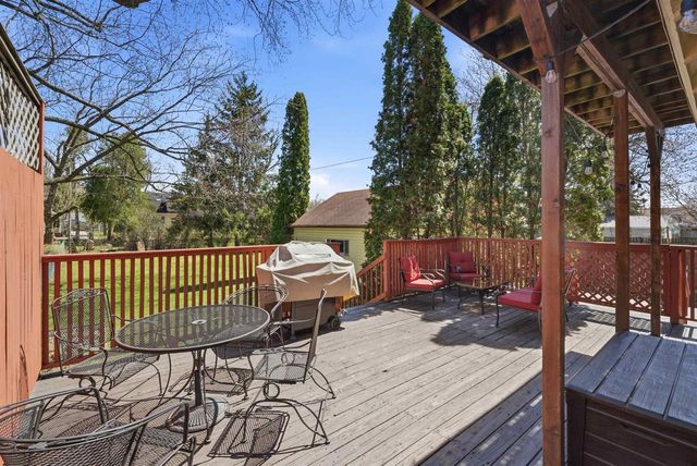 1404 N SUPERIOR STREET, Appleton, WI 54911