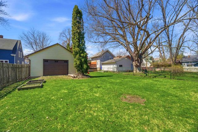1404 N SUPERIOR STREET, Appleton, WI 54911