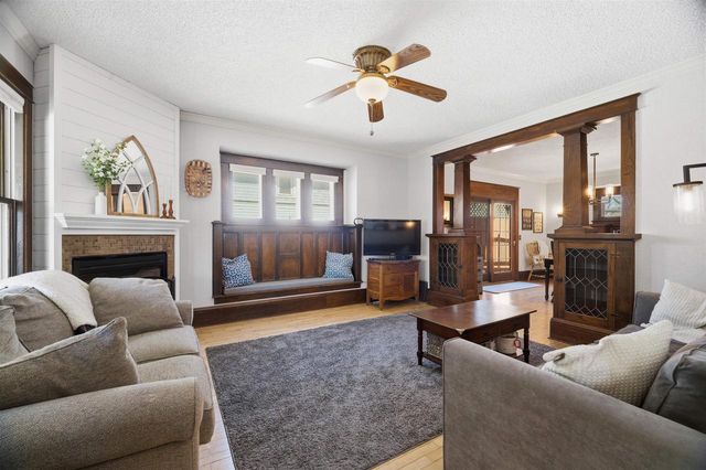 1404 N SUPERIOR STREET, Appleton, WI 54911