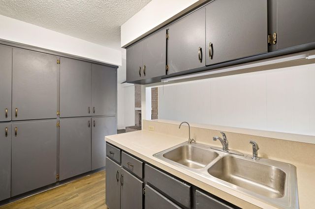 2402 Cottonwood DR B, Georgetown, TX 78628