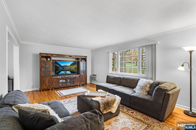 31 Troy Drive B, Springfield, NJ 07081
