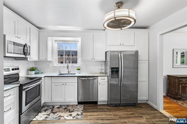 31 Troy Drive B, Springfield, NJ 07081