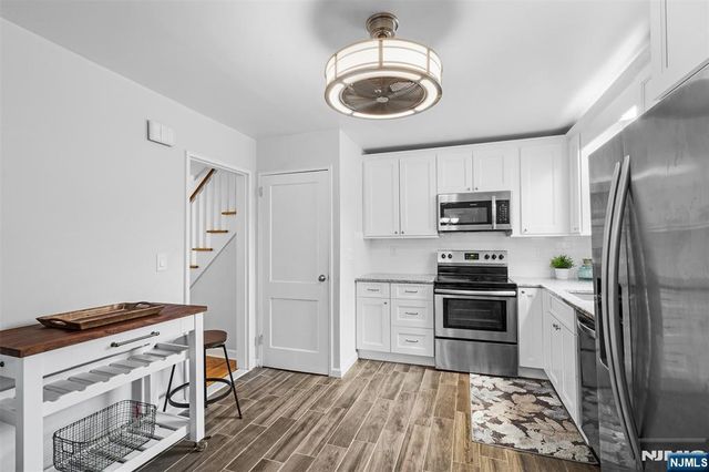 31 Troy Drive B, Springfield, NJ 07081
