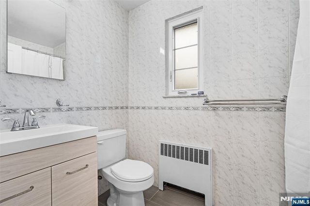 31 Troy Drive B, Springfield, NJ 07081