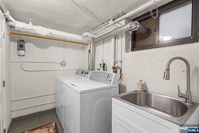 31 Troy Drive B, Springfield, NJ 07081