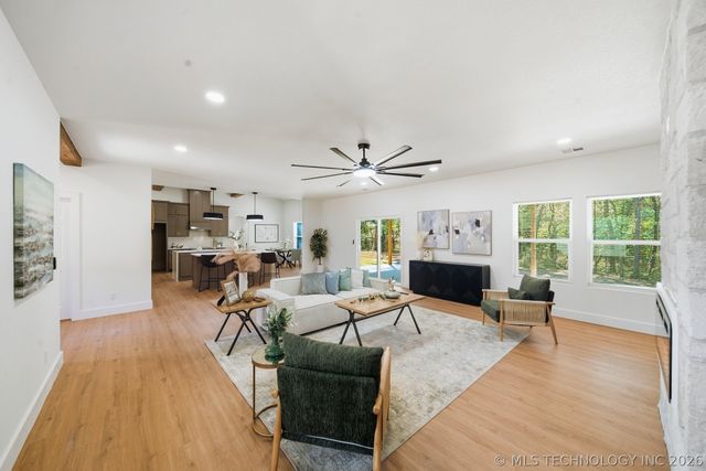 28804 S Meadow Road, Catoosa, OK 74015