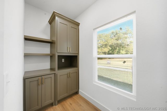 28804 S Meadow Road, Catoosa, OK 74015