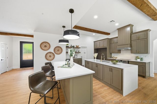28804 S Meadow Road, Catoosa, OK 74015