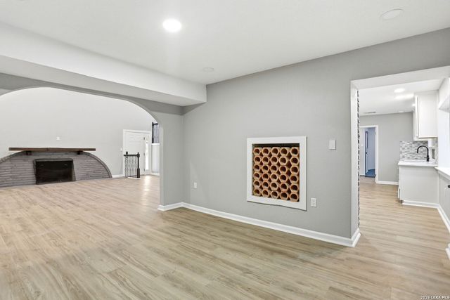 1248 Abbotsbury, Universal City, TX 78148