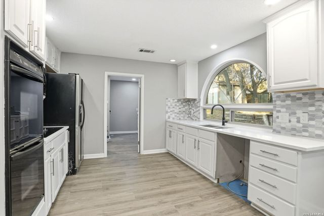 1248 Abbotsbury, Universal City, TX 78148