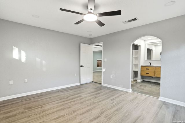 1248 Abbotsbury, Universal City, TX 78148