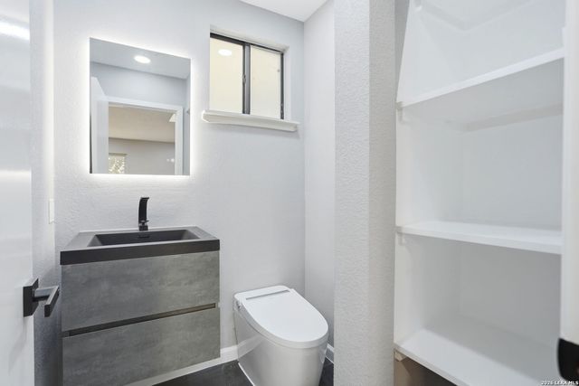 1248 Abbotsbury, Universal City, TX 78148