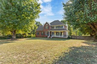 1214 Hollis Ter, Cottontown, TN 37048