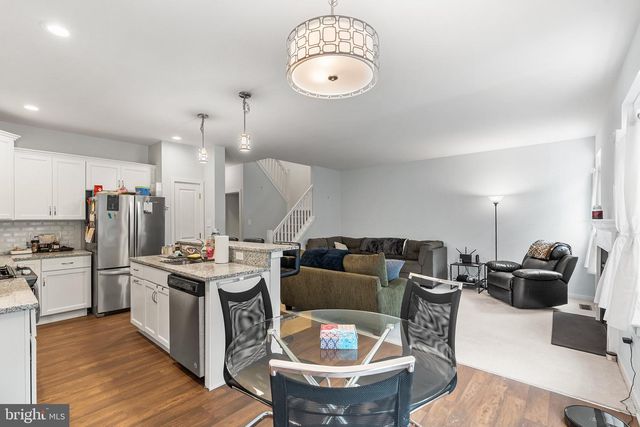 8 SHIRE CT, Somerdale, NJ 08083