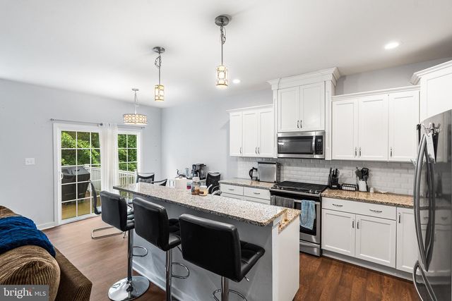 8 SHIRE CT, Somerdale, NJ 08083