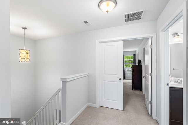8 SHIRE CT, Somerdale, NJ 08083