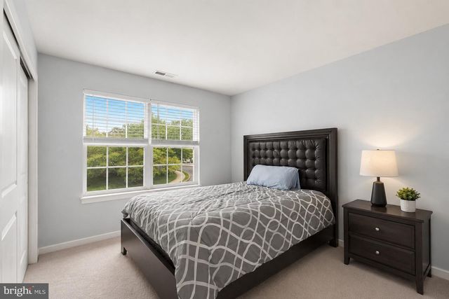8 SHIRE CT, Somerdale, NJ 08083