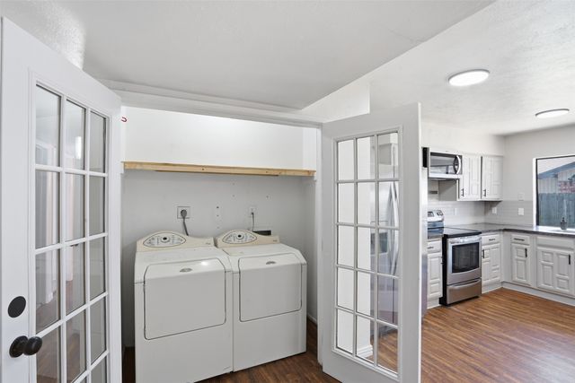2711 Treeview Drive, Arlington, TX 76016