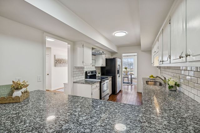 1614 Rosewood Dr, Brentwood, TN 37027