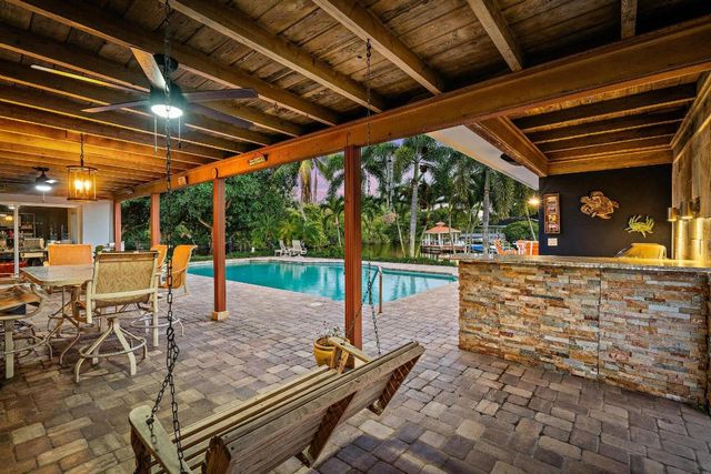 1404 Alpha Court S, Lake Clarke Shores, FL 33406