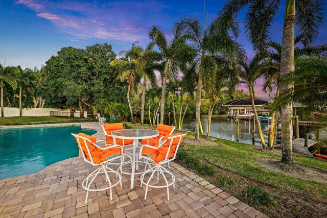 1404 Alpha Court S, Lake Clarke Shores, FL 33406