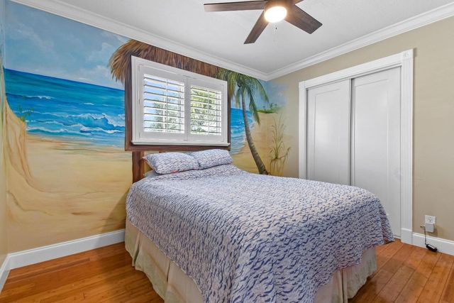 1404 Alpha Court S, Lake Clarke Shores, FL 33406