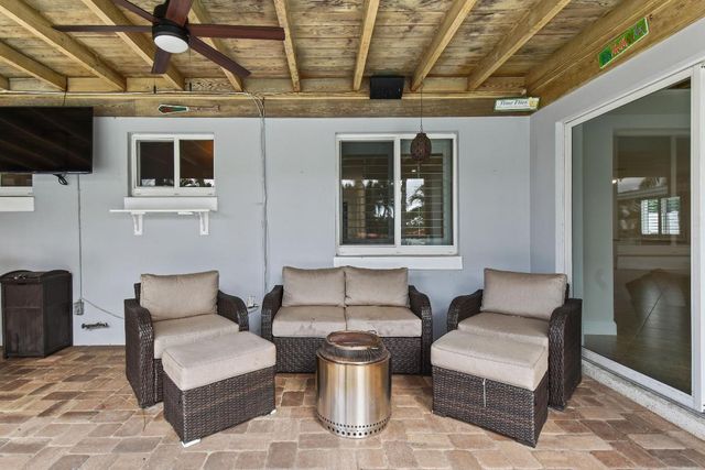 1404 Alpha Court S, Lake Clarke Shores, FL 33406