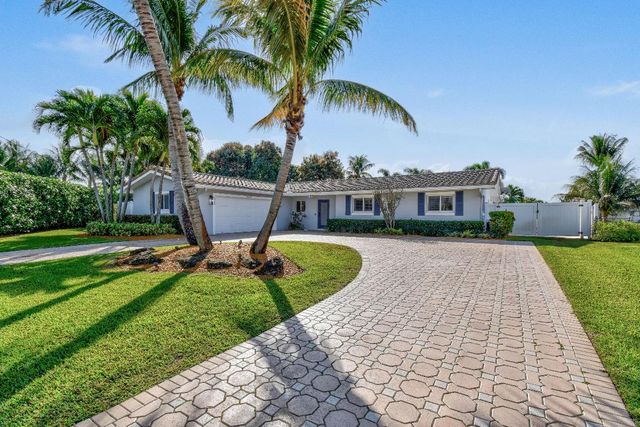 1404 Alpha Court S, Lake Clarke Shores, FL 33406