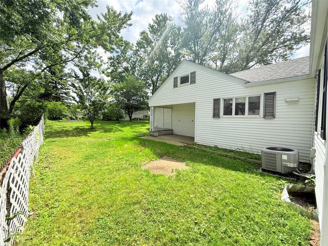 2145 E 38 Street, Erie, PA 16510