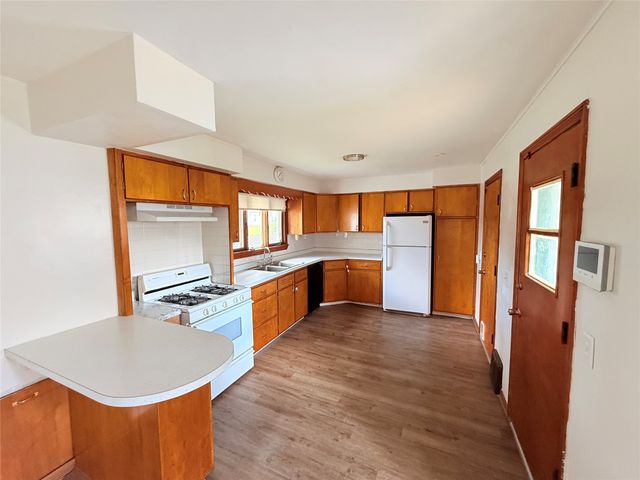 2145 E 38 Street, Erie, PA 16510