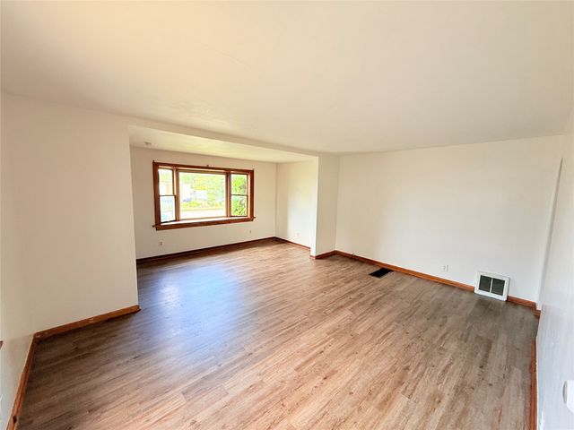 2145 E 38 Street, Erie, PA 16510