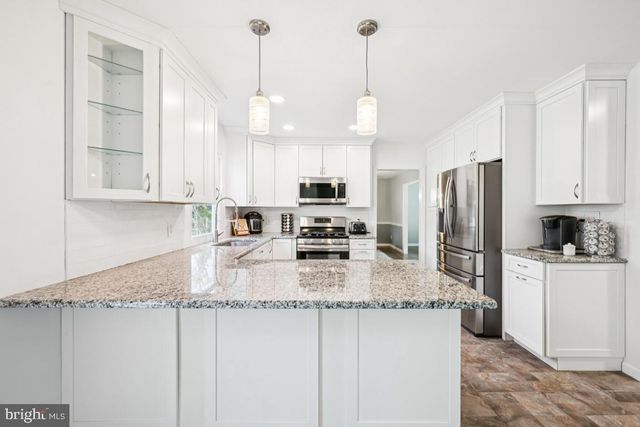 351 TAVISTOCK DR, Medford, NJ 08055