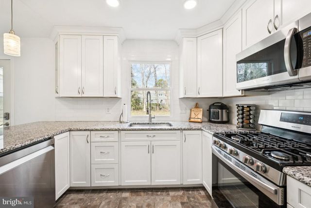 351 TAVISTOCK DR, Medford, NJ 08055