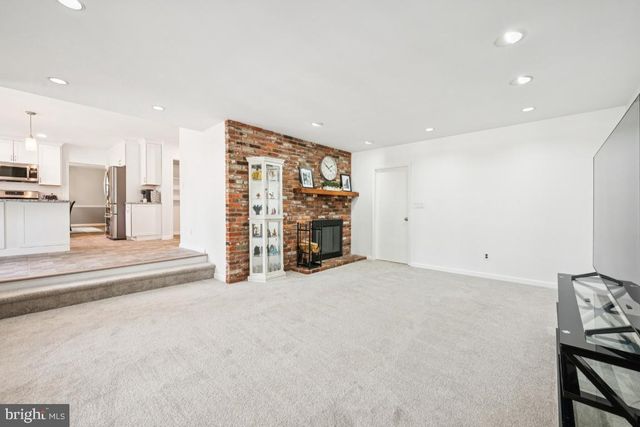 351 TAVISTOCK DR, Medford, NJ 08055