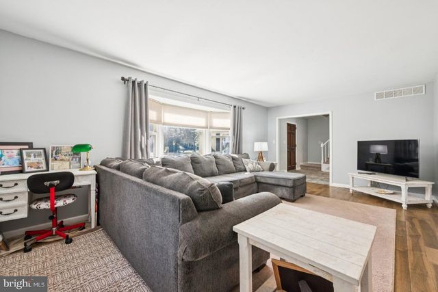 351 TAVISTOCK DR, Medford, NJ 08055