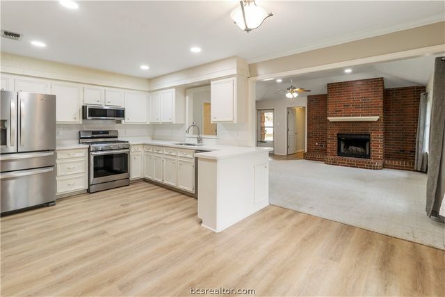 1821 Gettysburg Lane, Bryan, TX 77802