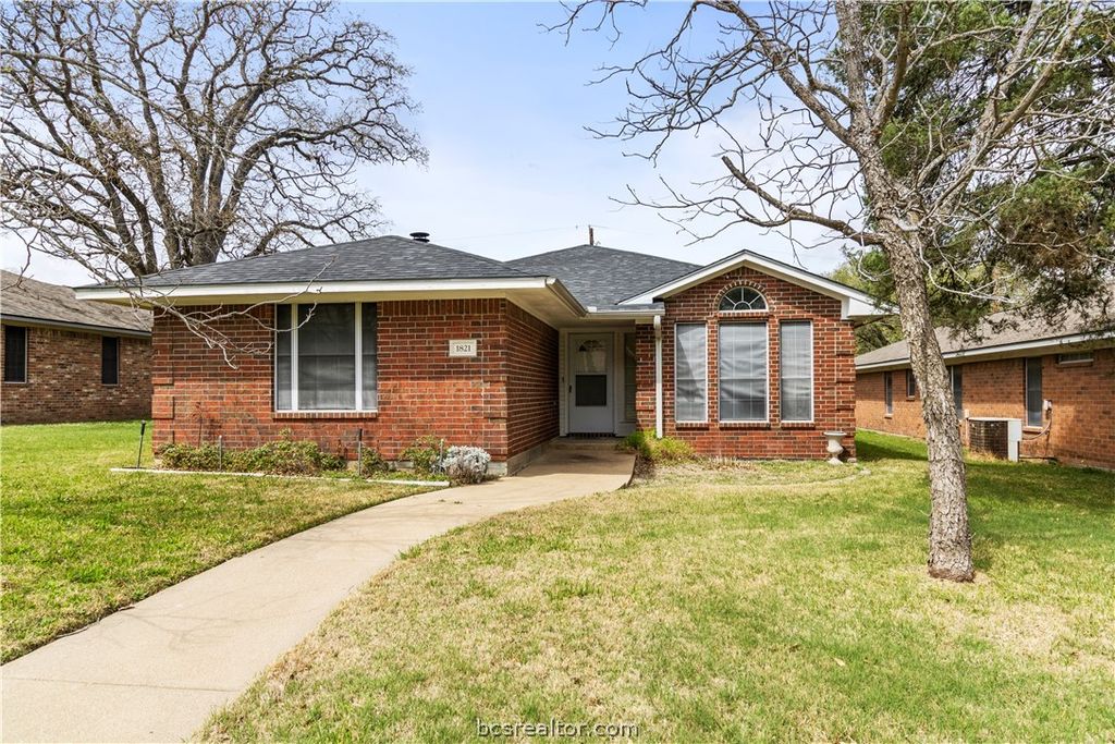 1821 Gettysburg Lane, Bryan, TX 77802