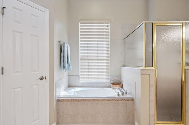 27335 ORCHID GLADE STREET, Leesburg, FL 34748