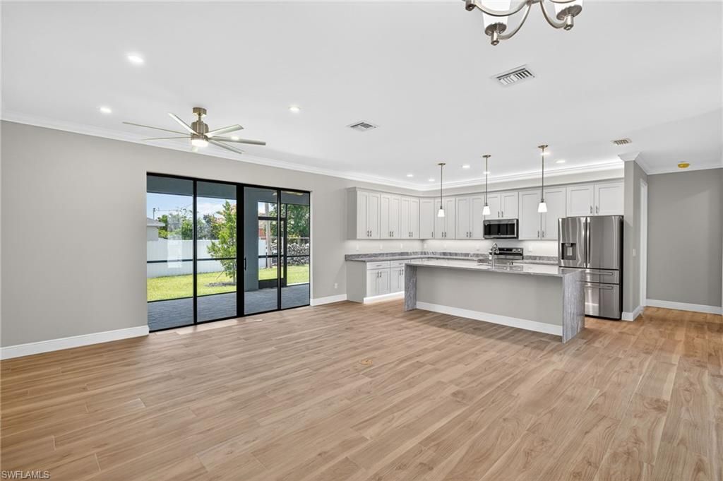 Image 6 of property listing at 1912 NW 24th TER, Cape Coral, FL 33993