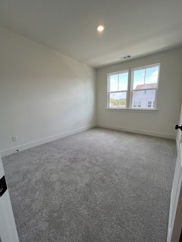 138 Valentine Aly, Nashville, TN 37218