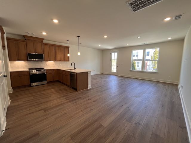 138 Valentine Aly, Nashville, TN 37218