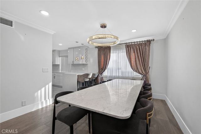 9529 Via Salerno, Burbank, CA 91504