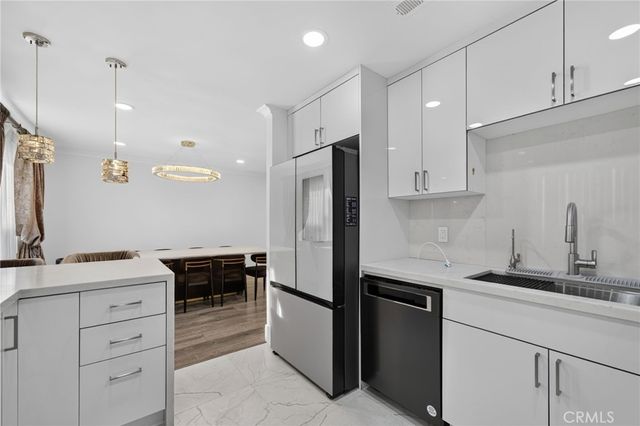 9529 Via Salerno, Burbank, CA 91504