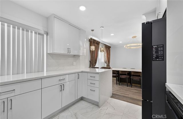 9529 Via Salerno, Burbank, CA 91504