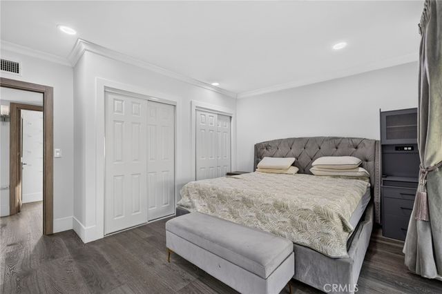 9529 Via Salerno, Burbank, CA 91504
