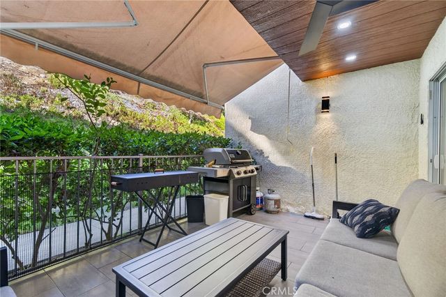 9529 Via Salerno, Burbank, CA 91504