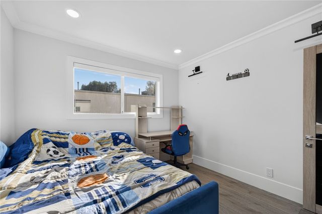 9529 Via Salerno, Burbank, CA 91504