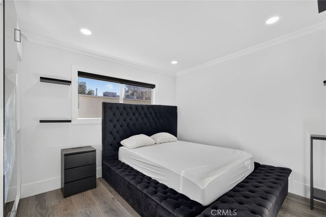 9529 Via Salerno, Burbank, CA 91504