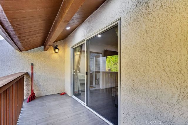 9529 Via Salerno, Burbank, CA 91504